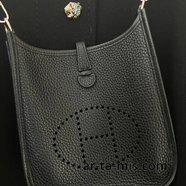 Ar-te-mis Cheetah / HERMES Taurillon Clemence Evelyne TPM in Black